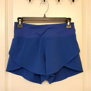 CALIA Women's Anywhere Petal Hem Shorts